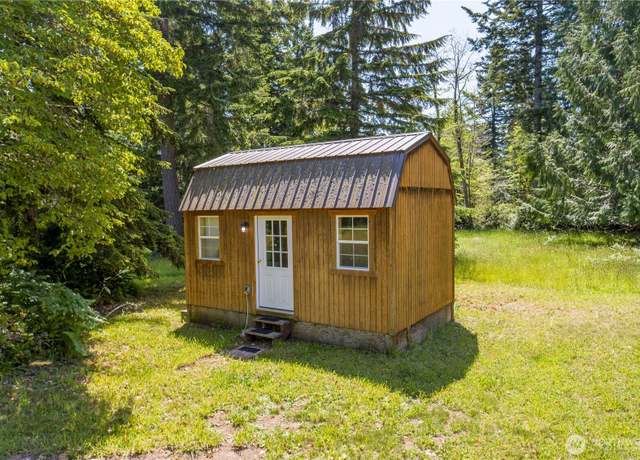 Property at 470 E Myers Ln, Shelton, WA 98584, 2 beds, 1 bath