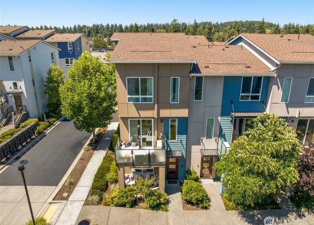 Property at 14646 35th Ct NE, Lake Forest Park, WA 98155, 3 beds, 3.5 baths