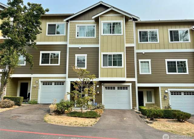 Property at 2006 112th St SW, Everett, WA 98204, 3 beds, 2.5 baths