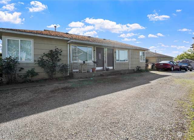 Property at 1536 -1538 S Walters Rd, Tacoma, WA 98465, 2 beds, 2 baths