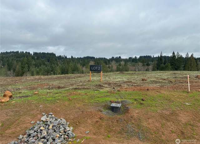 Property at 201 Ash Mountain Dr, Castle Rock, WA 98611