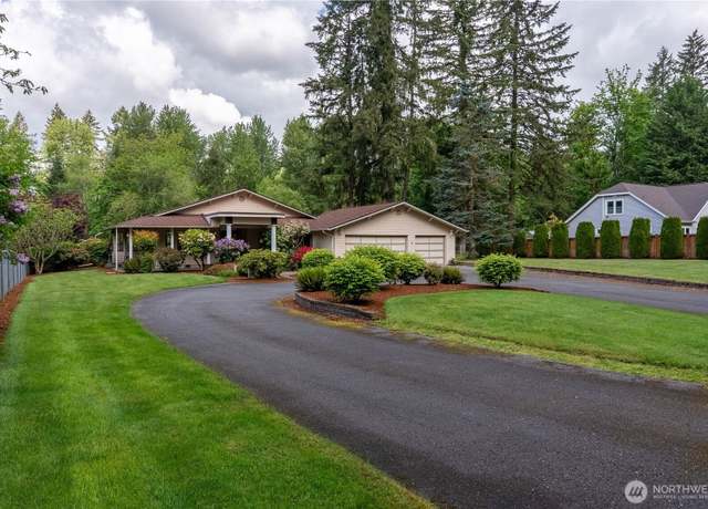 Property at 16030 SE 292nd St, Kent, WA 98042, 3 beds, 2.5 baths
