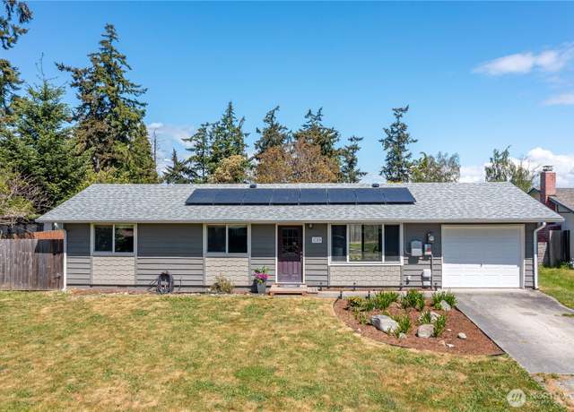 Property at 1100 Greenwood St, Oak Harbor, WA 98277, 3 beds, 1 bath