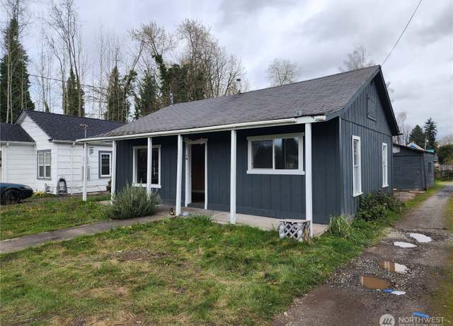Property at 211 E Cherry St, Centralia, WA 98531, 2 beds, 1 bath
