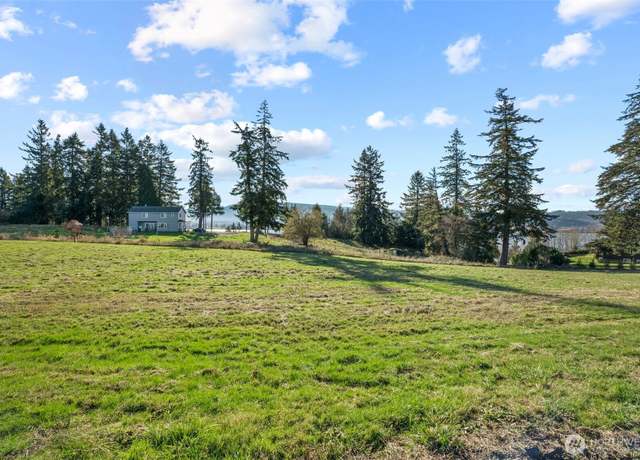 Property at 37 Sunnyfield Dr, Cathlamet, WA 98612