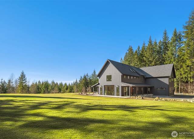 Property at 33310 NE 95th Pl, Carnation, WA 98014, 4 beds, 3.5 baths