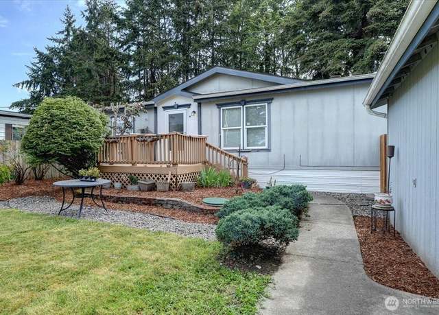 Property at 15605 79th Ave E, Puyallup, WA 98375, 3 beds, 2 baths