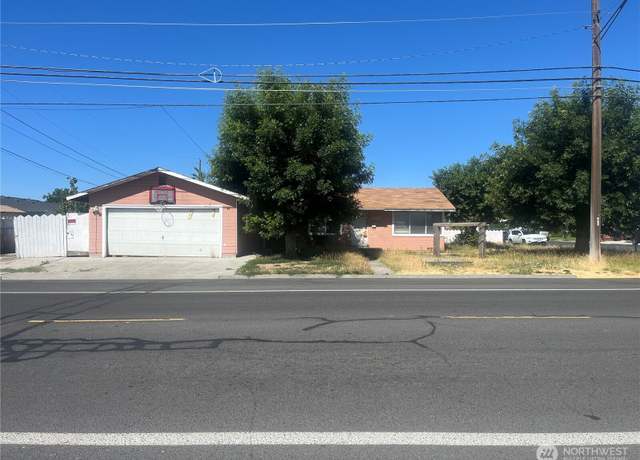 Property at 307 3rd Ave NE, Quincy, WA 98848, 3 beds, 2 baths