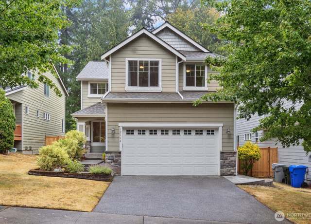 Property at 12114 SE 186th St, Renton, WA 98058, 4 beds, 3 baths