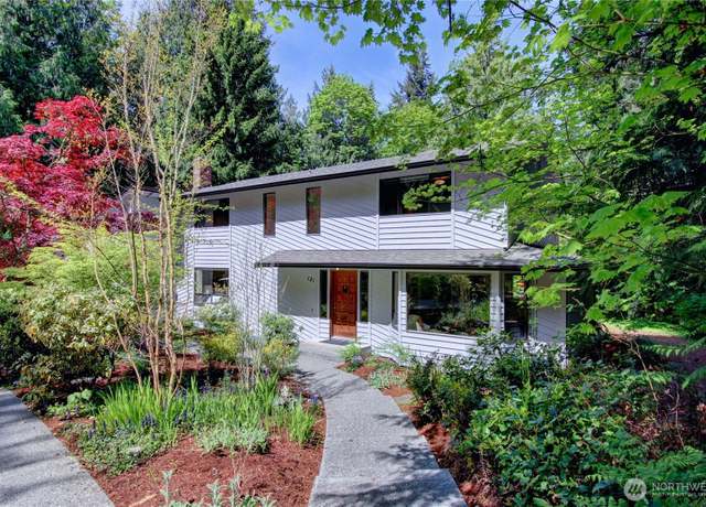 Property at 121 N 39th Pl, Mount Vernon, WA 98273, 5 beds, 2.5 baths