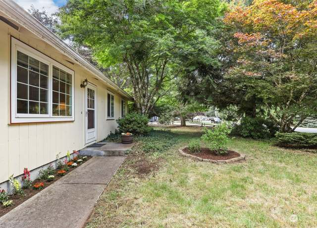 Property at 7220 Fair Oaks Loop SE, Olympia, WA 98513, 3 beds, 1.5 baths