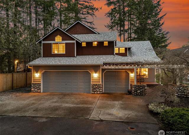 Property at 22426 SE 300th St, Black Diamond, WA 98010, 4 beds, 2.5 baths