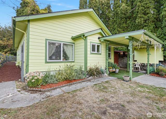 Property at 3638 D St, Bremerton, WA 98312, 3 beds, 1 bath