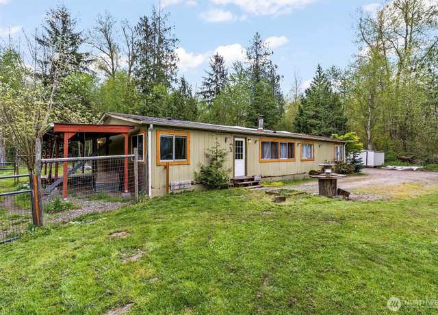 Property at 10211 Mundy Loss Rd E, Buckley, WA 98321, 4 beds, 2 baths