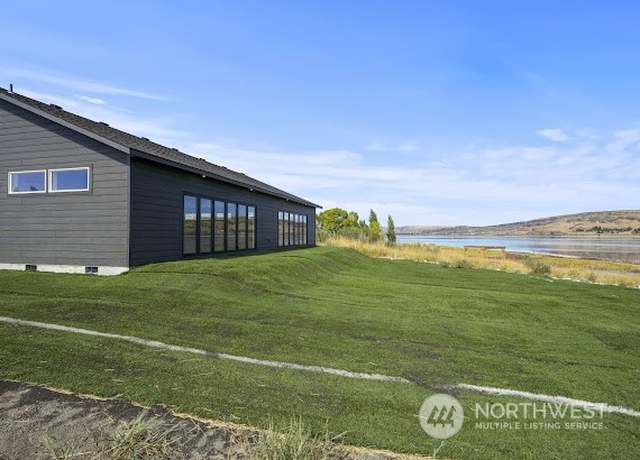 Property at 112 N Fir St, Soap Lake, WA 98851, 1 bath