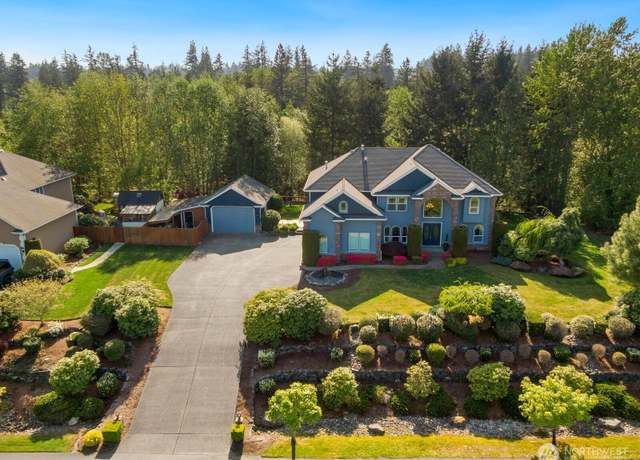 Property at 716 195th Ave E, Lake Tapps, WA 98391, 5 beds, 4.5 baths