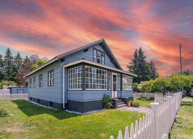 Property at 1802 N Tower Ave, Centralia, WA 98531, 3 beds, 1.5 baths
