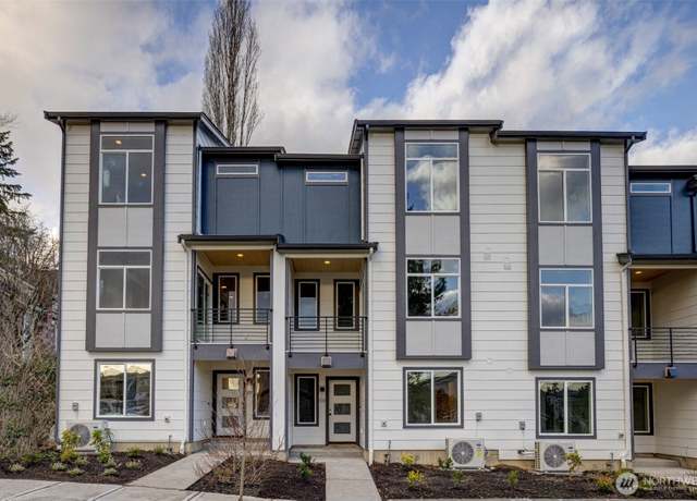 Property at 6722 NE 187th St #101, Kenmore, WA 98028, 4 beds, 3.5 baths