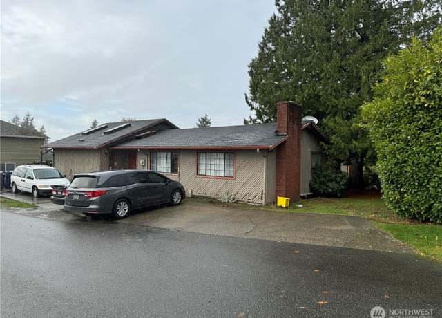 Property at 1717 Edmonds Ave NE, Renton, WA 98056, 3 beds, 1 bath