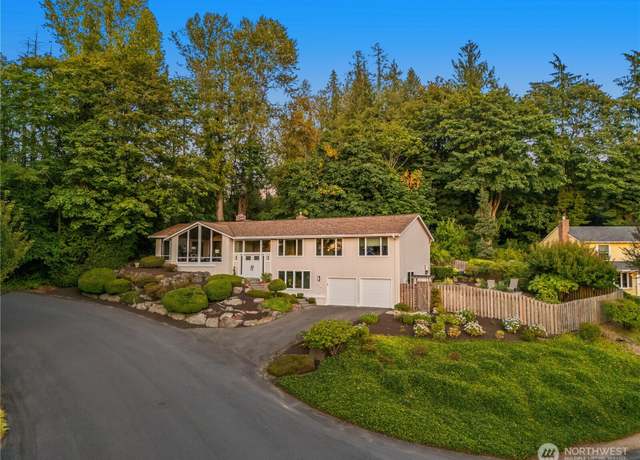 Property at 8413 SE 53rd Pl, Mercer Island, WA 98040, 4 beds, 3 baths