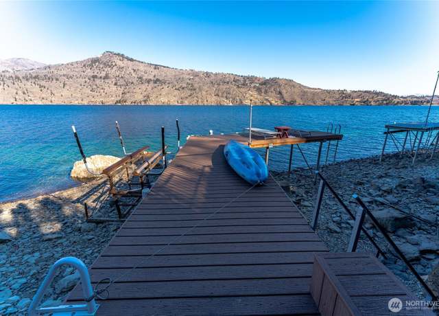 Property at 15137 S LAKESHORE Rd, Chelan, WA 98816, 2 beds, 2 baths