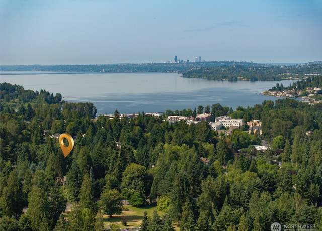 Property at 12320 101st Ct NE, Kirkland, WA 98034, 3 beds, 2 baths
