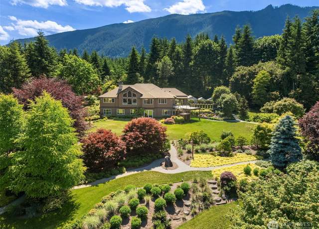Property at 42520 SE 149th Pl, North Bend, WA 98045, 4 beds, 2.5 baths