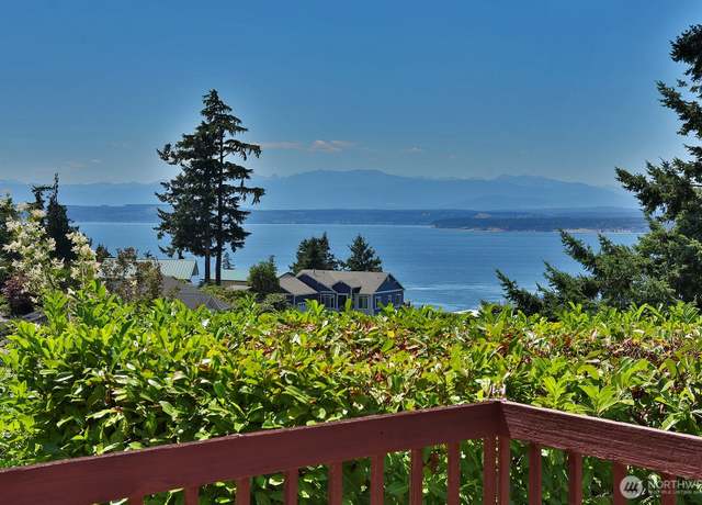 Property at 381 Susana Dr, Freeland, WA 98249, 2 beds, 3.5 baths