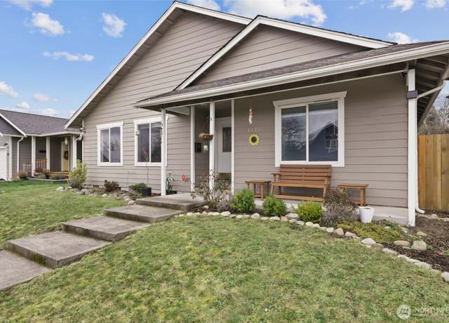 Property at 1414 Windsor Ave, Centralia, WA 98531, 3 beds, 2 baths