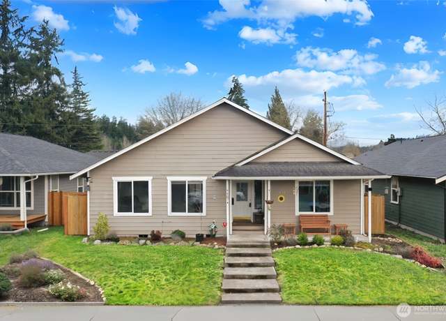 Property at 1414 Windsor Ave, Centralia, WA 98531, 3 beds, 2 baths