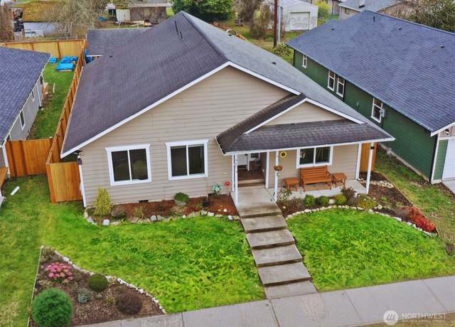 Property at 1414 Windsor Ave, Centralia, WA 98531, 3 beds, 2 baths