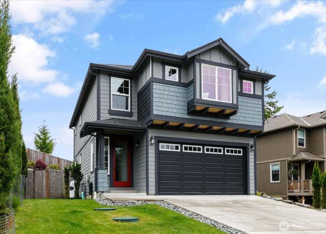 Property at 4991 Silverwood Ln, Freeland, WA 98249, 3 beds, 2.5 baths