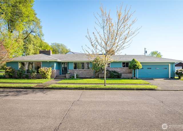 Property at 2725 Nichols Blvd, Longview, WA 98632, 3 beds, 1.5 baths