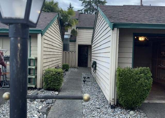 Property at 9220 77th St SW Unit B, Lakewood, WA 98498, 1 bed, 1.5 baths