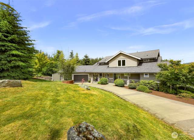 Property at 1301 Broad St, Bellingham, WA 98229, 4 beds, 4.5 baths