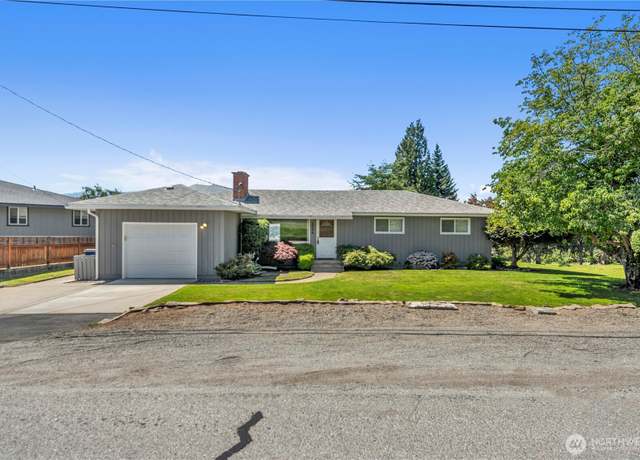Property at 2544 N Astor Ave, East Wenatchee, WA 98802, 3 beds, 1.5 baths