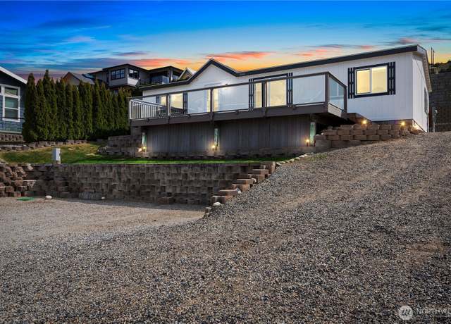 Property at 560 W Emerson Dr, Orondo, WA 98843, 3 beds, 2 baths