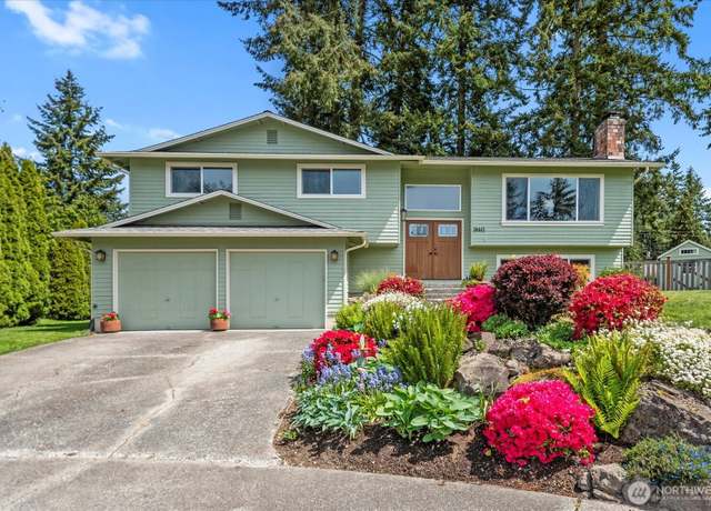 Property at 16611 63rd Ave W, Lynnwood, WA 98037, 5 beds, 3 baths