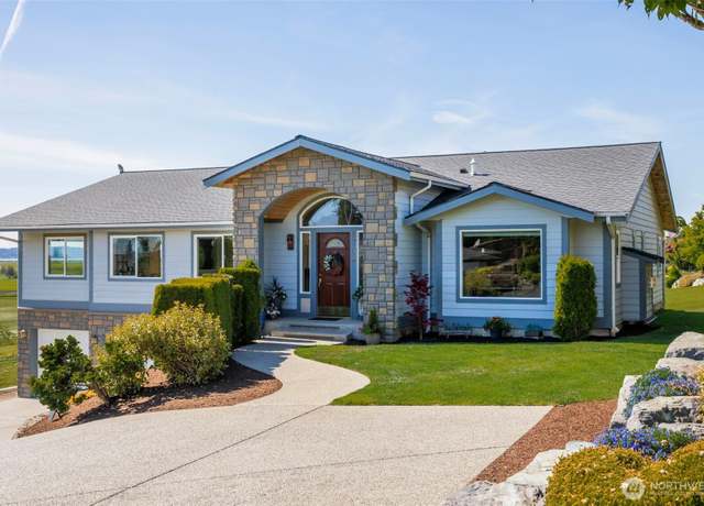 Property at 8704 Nordic Way, Stanwood, WA 98292, 4 beds, 3 baths