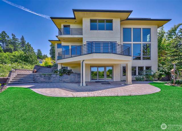 Property at 7212 164th St SW, Edmonds, WA 98026, 3 beds, 3.5 baths