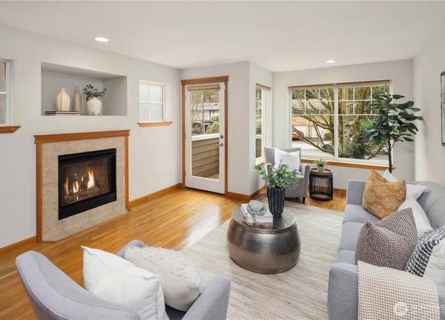 Property at 13810 Greenwood Ave N Unit A, Seattle, WA 98133, 3 beds, 2.5 baths