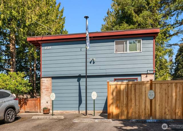Property at 1510 NE 170th St, Shoreline, WA 98155, 8 beds, 4 baths
