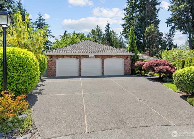 Property at 33115 12th Ct SW, Federal Way, WA 98023, 3 beds, 2 baths