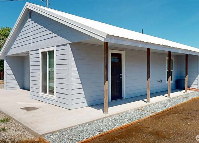 Property at 40 Utke Ln, Omak, WA 98841, 3 beds, 2 baths