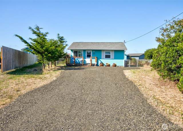 Property at 1037 Brentwood Ct SW, Ocean Shores, WA 98569, 2 beds, 1 bath