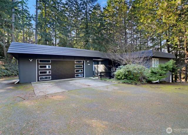 Property at 11014 Butte Dr SW, Lakewood, WA 98498, 4 beds, 2.5 baths