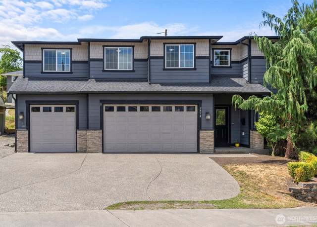 Property at 4818 N Ferdinand St, Tacoma, WA 98407, 5 beds, 3.5 baths