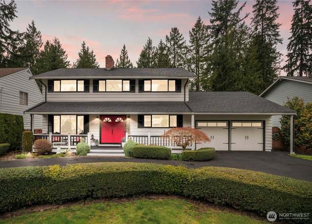 Property at 12108 NE 66th St, Kirkland, WA 98033, 5 beds, 2.5 baths