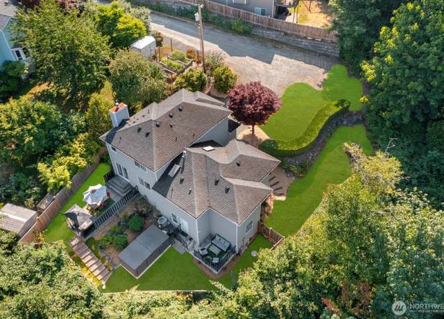 Property at 327 140th St SW, Mill Creek, WA 98208, 4 beds, 2.5 baths