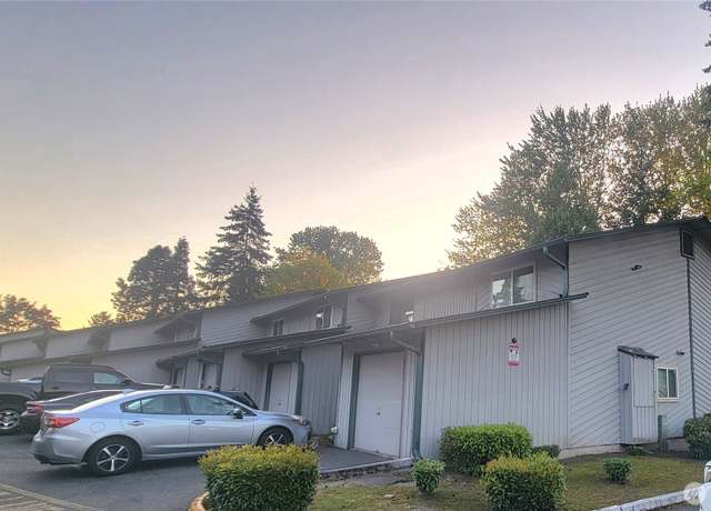 Property at 4008 S 158th St Unit J, Tukwila, WA 98188, 2 beds, 1.5 baths